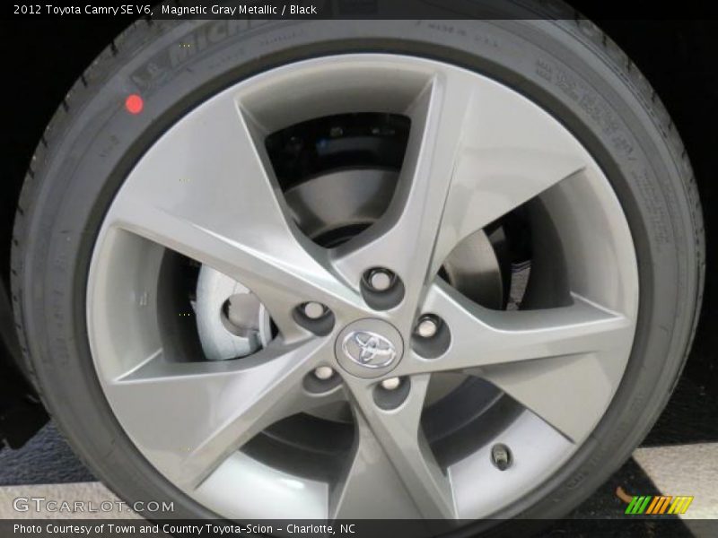 Magnetic Gray Metallic / Black 2012 Toyota Camry SE V6