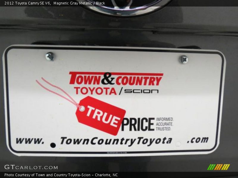 Magnetic Gray Metallic / Black 2012 Toyota Camry SE V6
