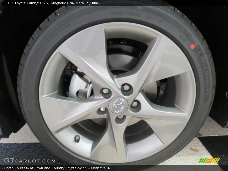 Magnetic Gray Metallic / Black 2012 Toyota Camry SE V6