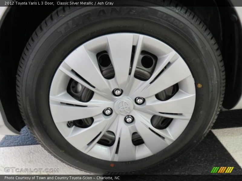 Classic Silver Metallic / Ash Gray 2012 Toyota Yaris L 3 Door