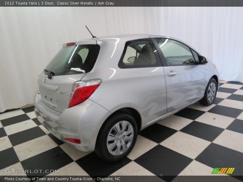 Classic Silver Metallic / Ash Gray 2012 Toyota Yaris L 3 Door