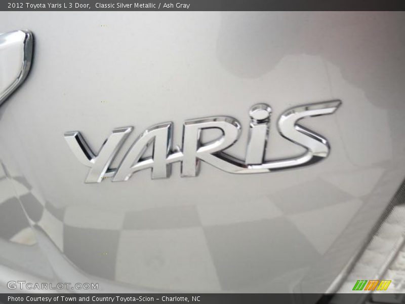 Classic Silver Metallic / Ash Gray 2012 Toyota Yaris L 3 Door