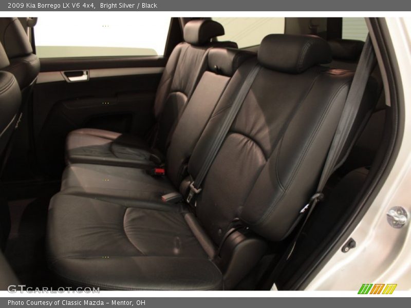 Rear Seat of 2009 Borrego LX V6 4x4
