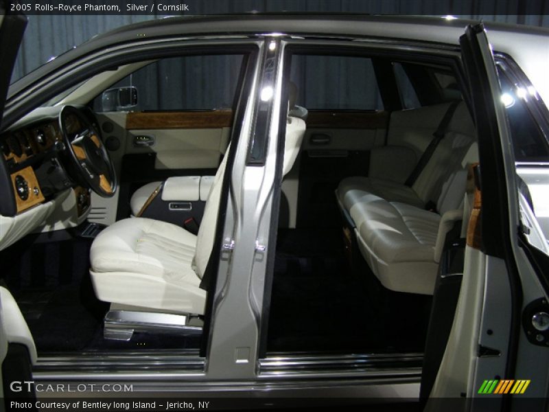 Silver / Cornsilk 2005 Rolls-Royce Phantom