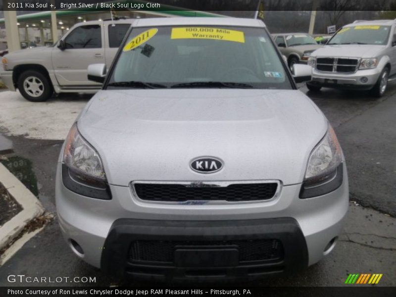 Bright Silver / Black Soul Logo Cloth 2011 Kia Soul +