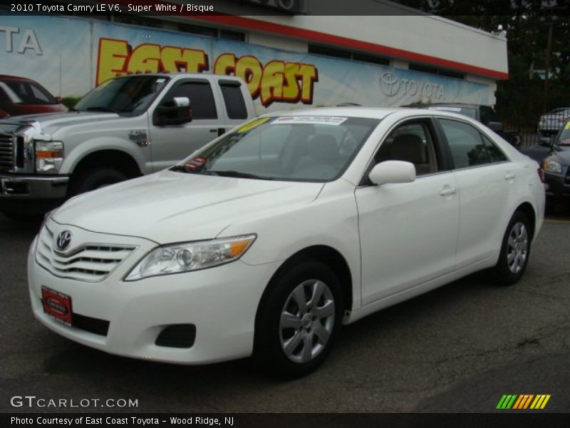 Super White / Bisque 2010 Toyota Camry LE V6