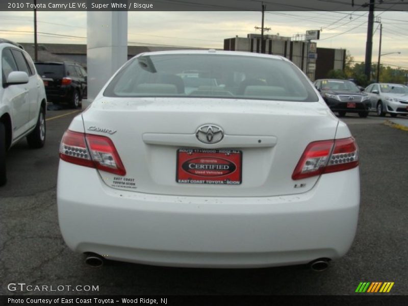 Super White / Bisque 2010 Toyota Camry LE V6