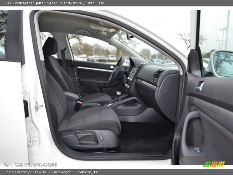 Candy White / Titan Black 2010 Volkswagen Jetta S Sedan