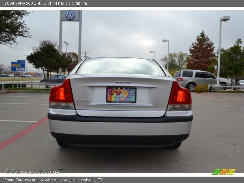 Silver Metallic / Graphite 2004 Volvo S60 2.4