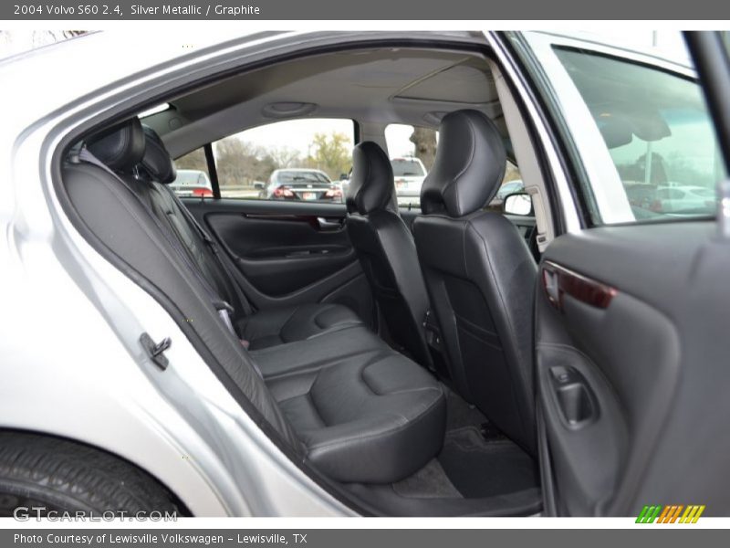 Silver Metallic / Graphite 2004 Volvo S60 2.4