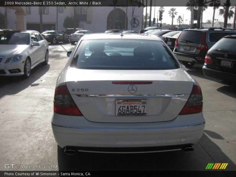Arctic White / Black 2009 Mercedes-Benz E 350 Sedan
