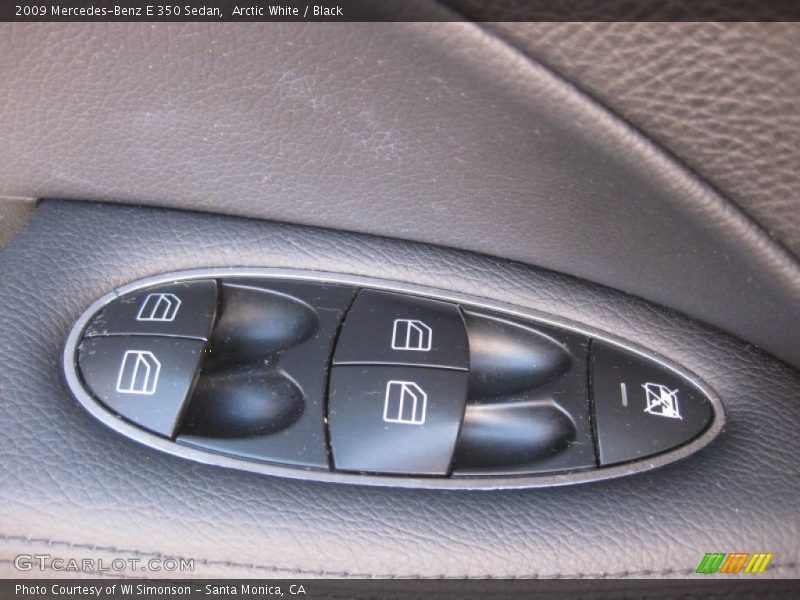 Arctic White / Black 2009 Mercedes-Benz E 350 Sedan