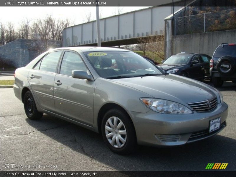 Mineral Green Opalescent / Taupe 2005 Toyota Camry LE