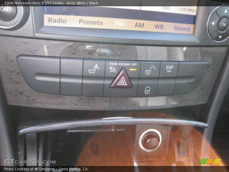 Arctic White / Black 2009 Mercedes-Benz E 350 Sedan