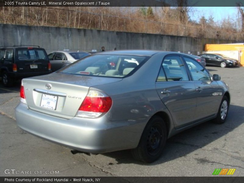 Mineral Green Opalescent / Taupe 2005 Toyota Camry LE