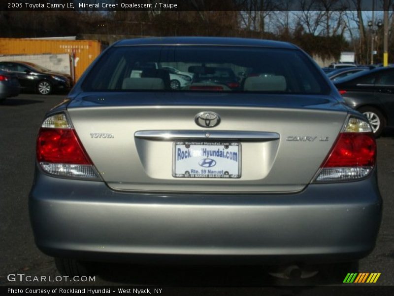 Mineral Green Opalescent / Taupe 2005 Toyota Camry LE