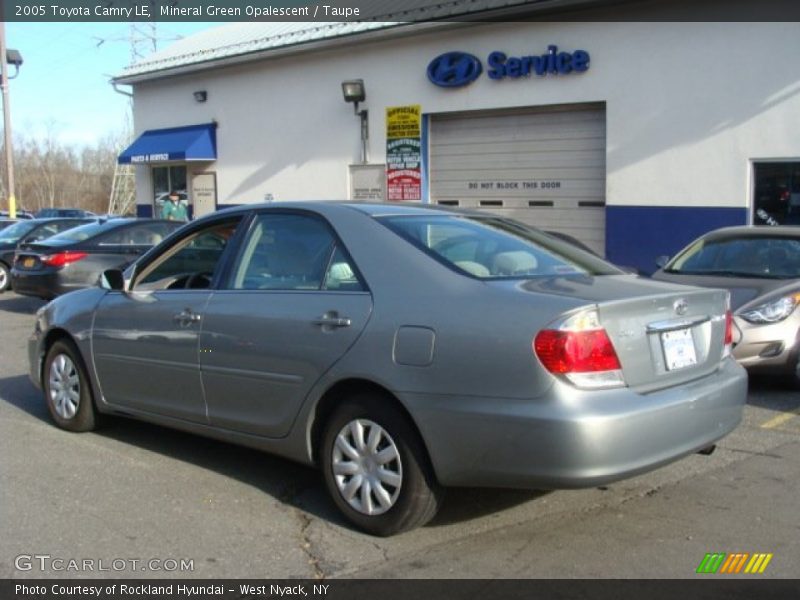 Mineral Green Opalescent / Taupe 2005 Toyota Camry LE
