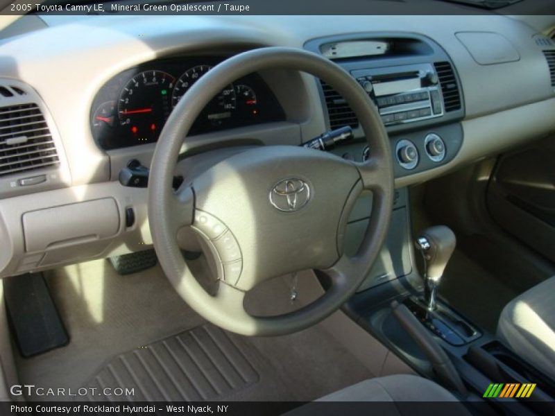 Mineral Green Opalescent / Taupe 2005 Toyota Camry LE