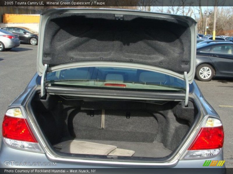 Mineral Green Opalescent / Taupe 2005 Toyota Camry LE