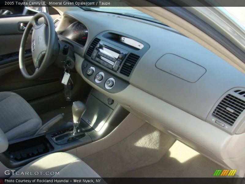 Mineral Green Opalescent / Taupe 2005 Toyota Camry LE