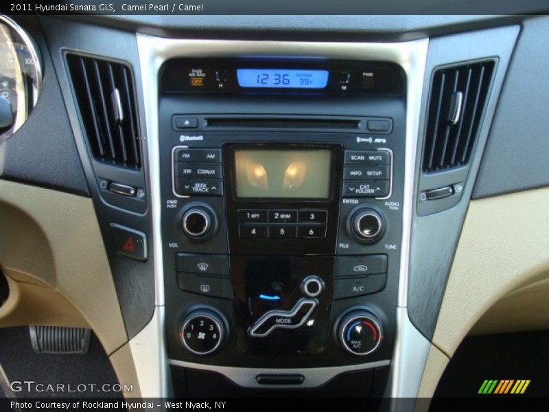 Camel Pearl / Camel 2011 Hyundai Sonata GLS