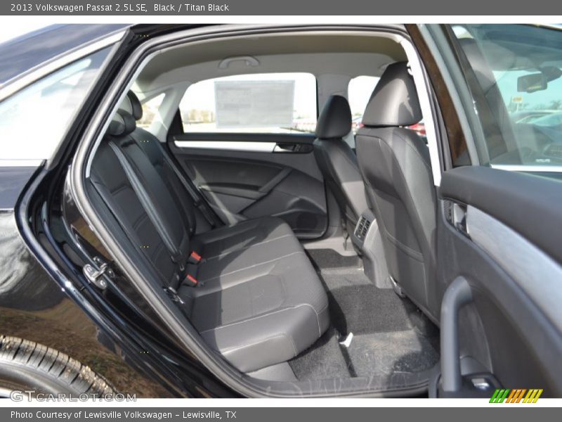 Black / Titan Black 2013 Volkswagen Passat 2.5L SE