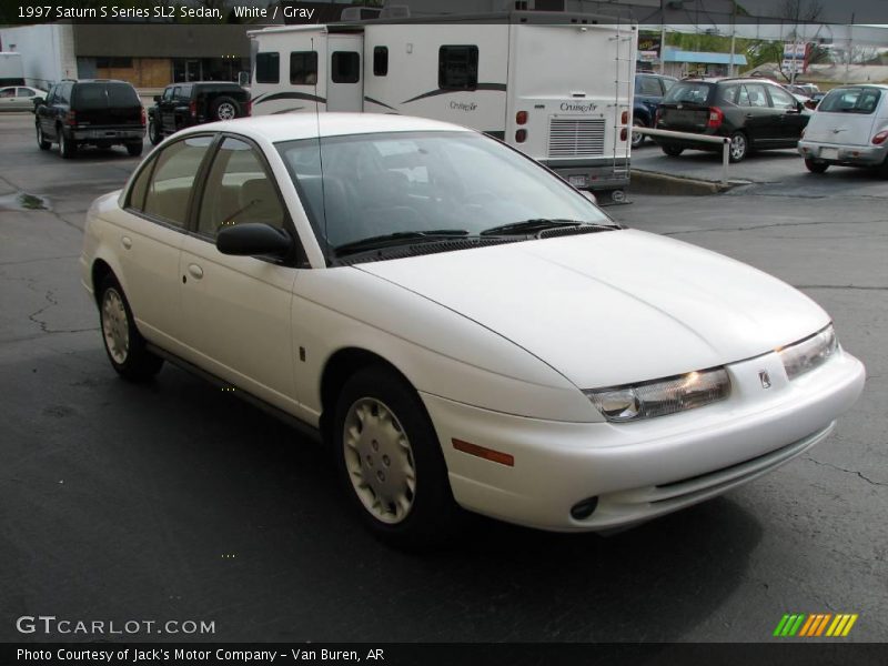 White / Gray 1997 Saturn S Series SL2 Sedan