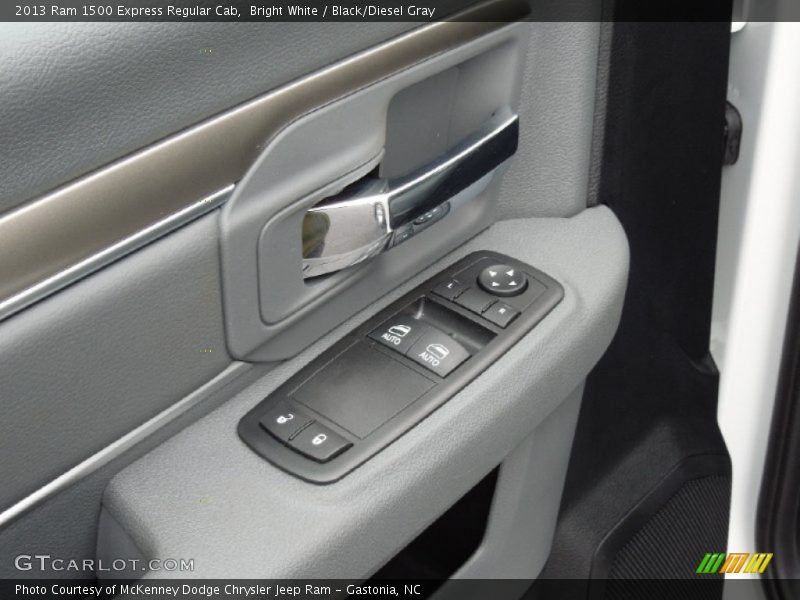 Bright White / Black/Diesel Gray 2013 Ram 1500 Express Regular Cab