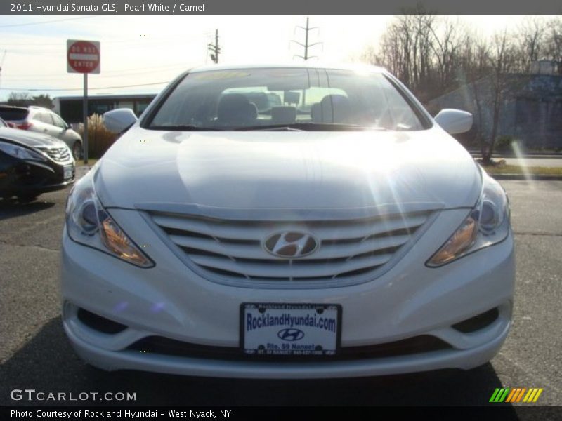 Pearl White / Camel 2011 Hyundai Sonata GLS