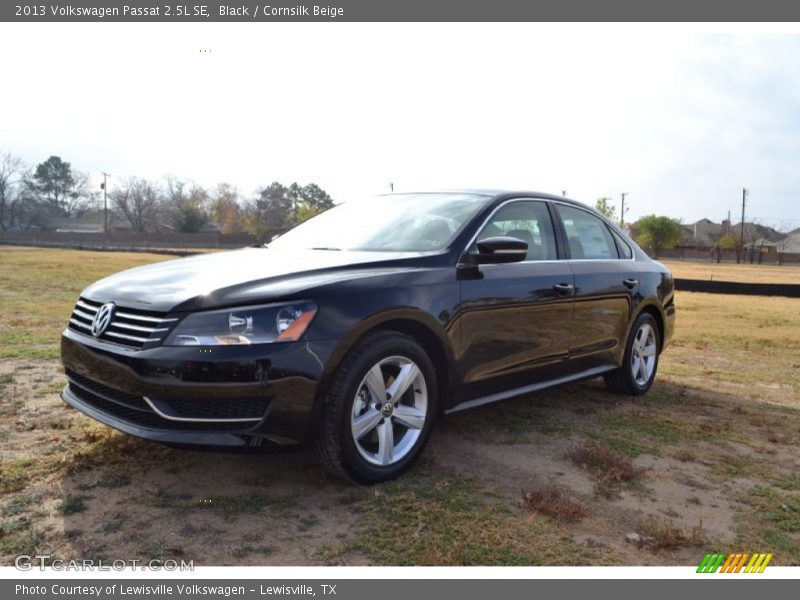 Black / Cornsilk Beige 2013 Volkswagen Passat 2.5L SE