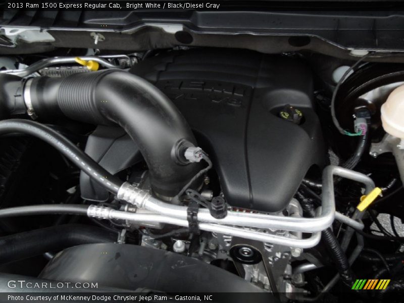Bright White / Black/Diesel Gray 2013 Ram 1500 Express Regular Cab