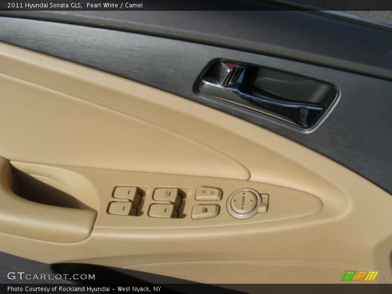 Pearl White / Camel 2011 Hyundai Sonata GLS