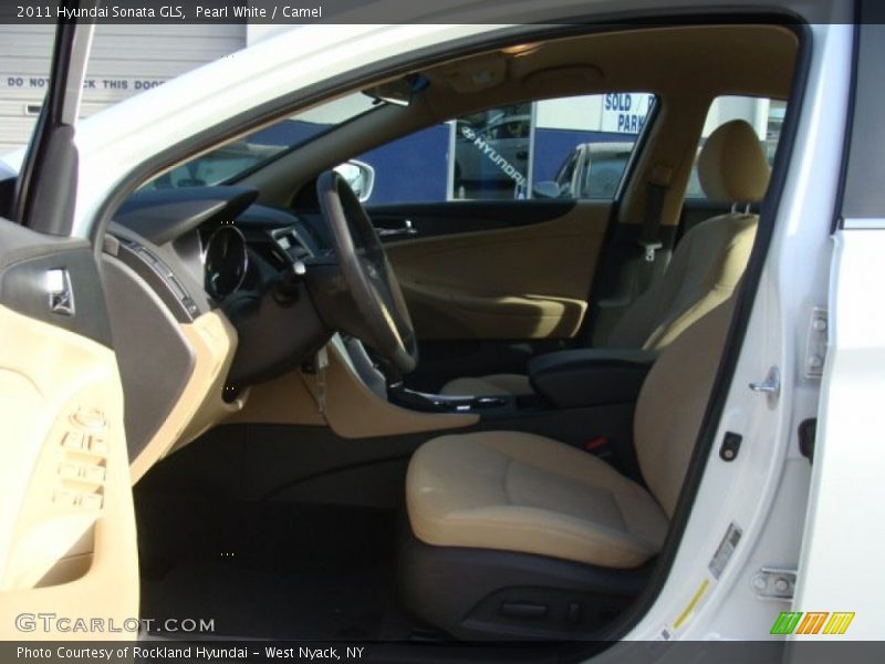 Pearl White / Camel 2011 Hyundai Sonata GLS