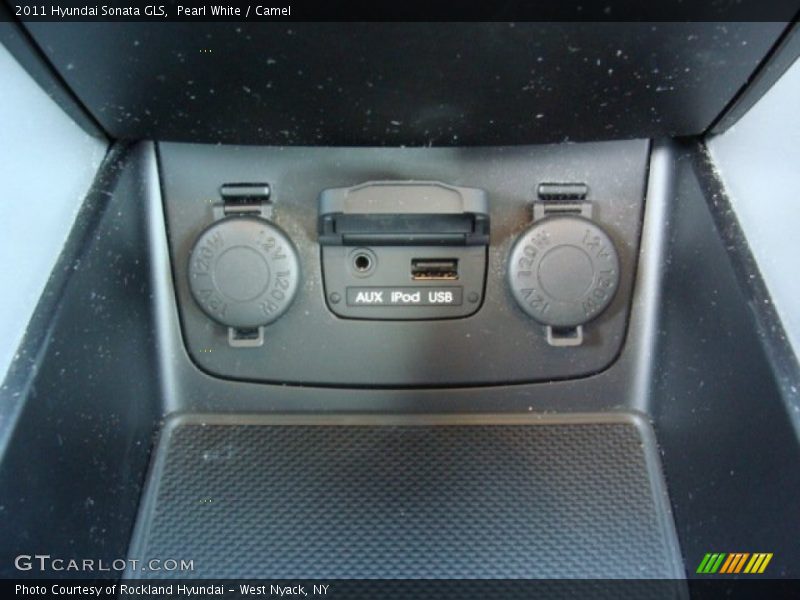 Pearl White / Camel 2011 Hyundai Sonata GLS