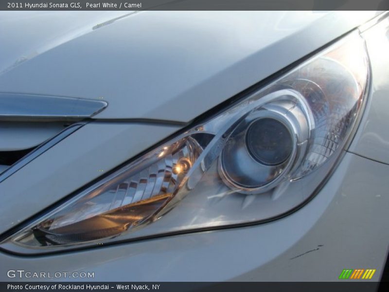Pearl White / Camel 2011 Hyundai Sonata GLS