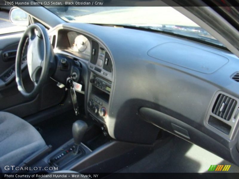 Black Obsidian / Gray 2005 Hyundai Elantra GLS Sedan