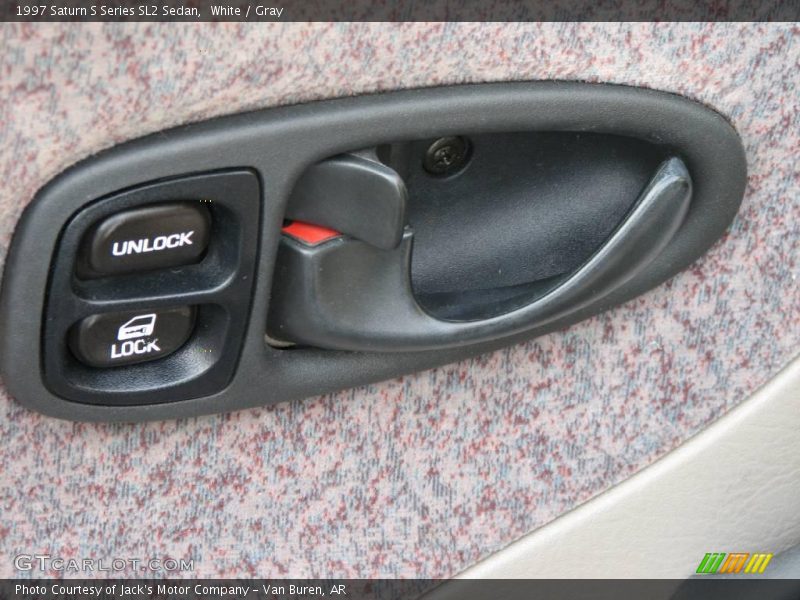 White / Gray 1997 Saturn S Series SL2 Sedan