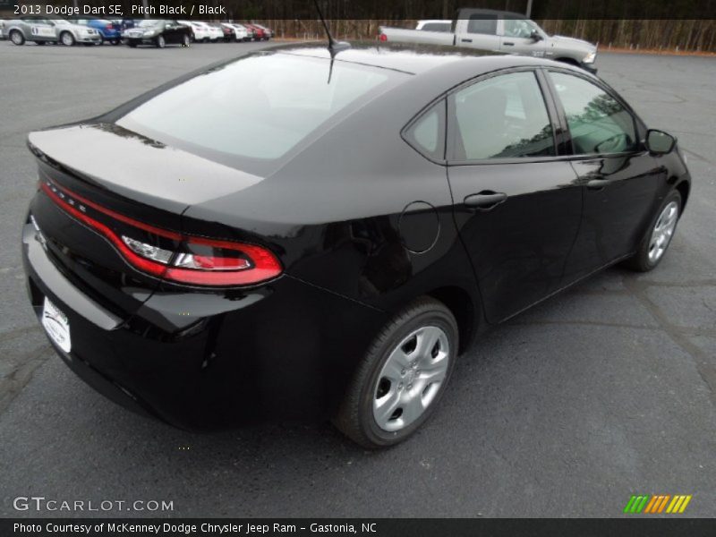 Pitch Black / Black 2013 Dodge Dart SE