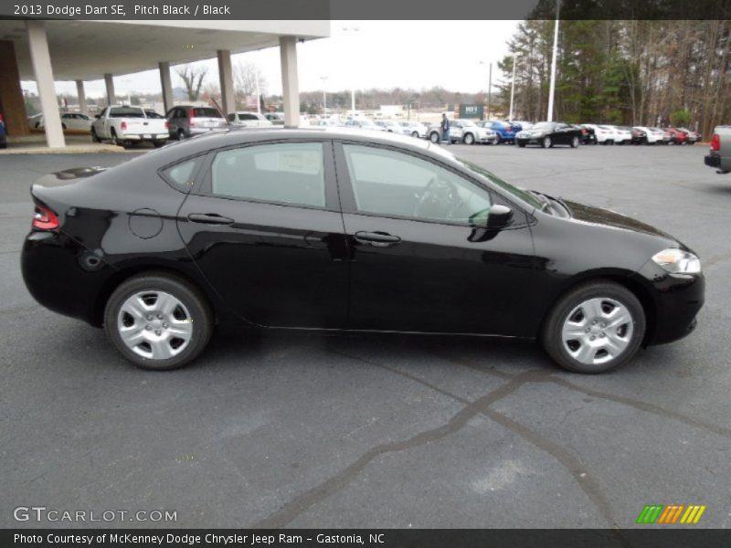 Pitch Black / Black 2013 Dodge Dart SE