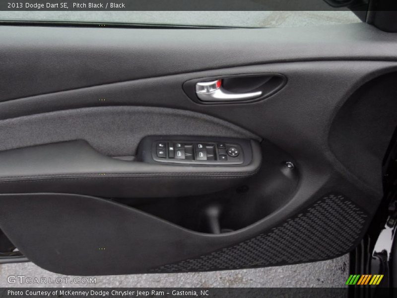 Pitch Black / Black 2013 Dodge Dart SE