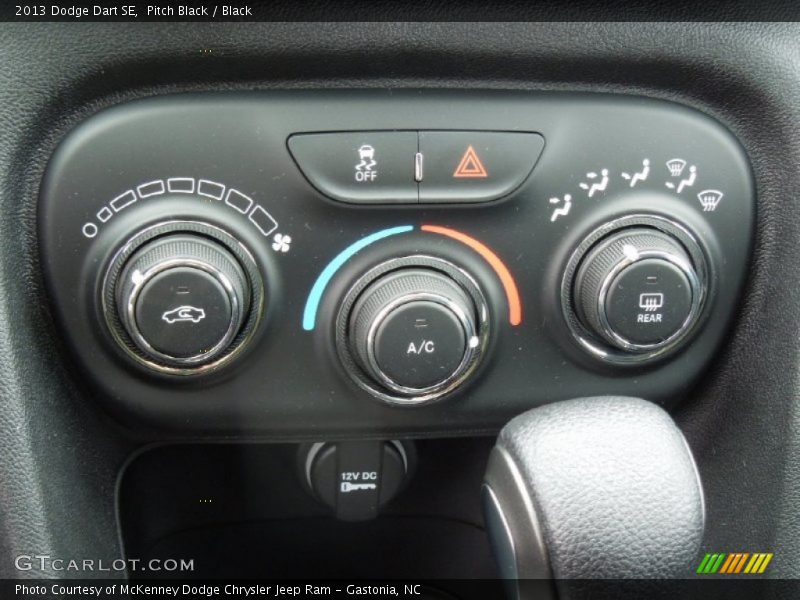 Pitch Black / Black 2013 Dodge Dart SE