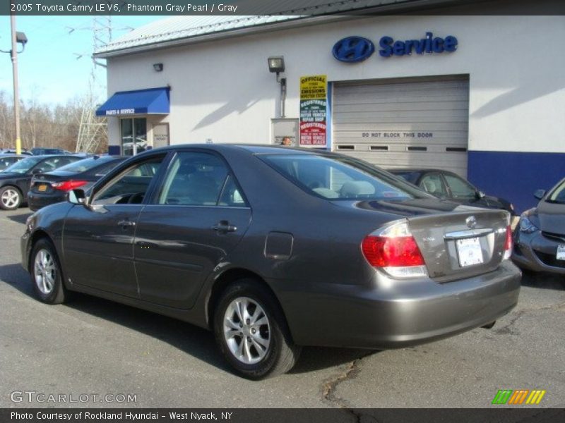 Phantom Gray Pearl / Gray 2005 Toyota Camry LE V6