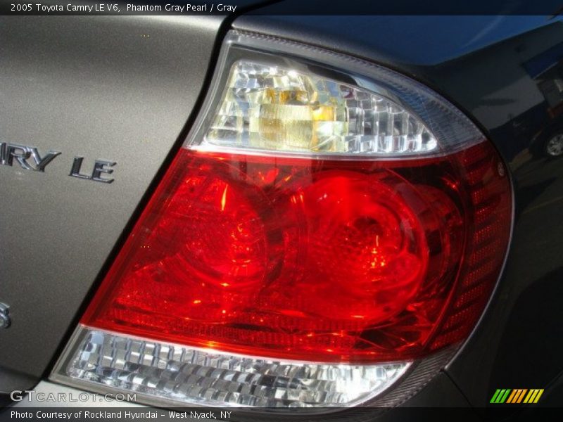 Phantom Gray Pearl / Gray 2005 Toyota Camry LE V6