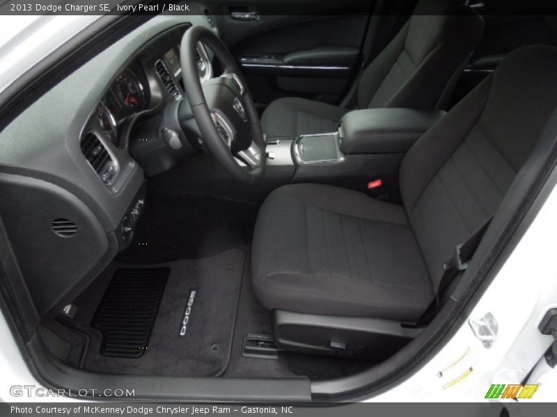 Ivory Pearl / Black 2013 Dodge Charger SE