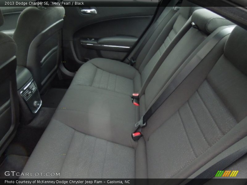 Ivory Pearl / Black 2013 Dodge Charger SE