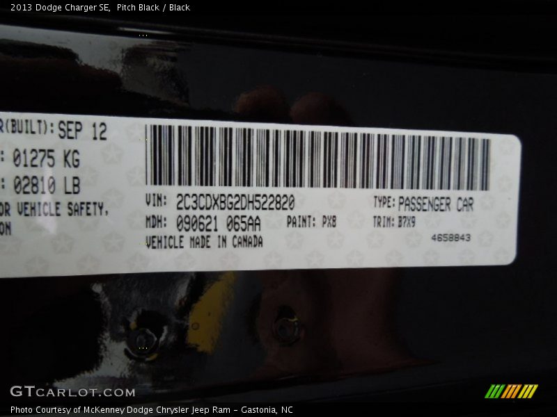 Pitch Black / Black 2013 Dodge Charger SE
