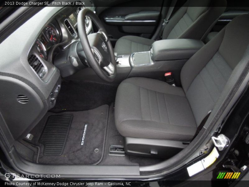 Pitch Black / Black 2013 Dodge Charger SE