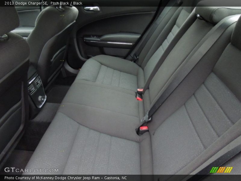 Pitch Black / Black 2013 Dodge Charger SE