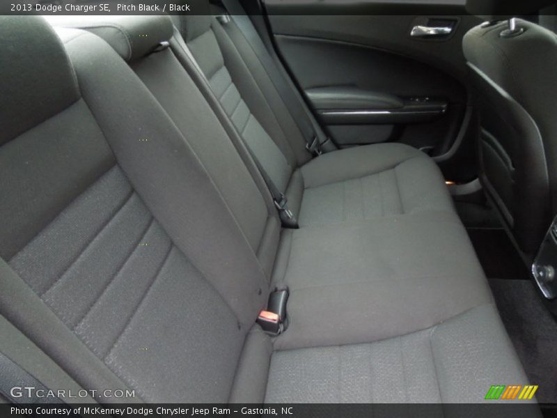 Pitch Black / Black 2013 Dodge Charger SE