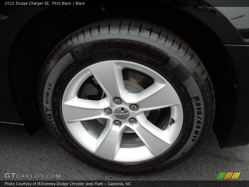 Pitch Black / Black 2013 Dodge Charger SE